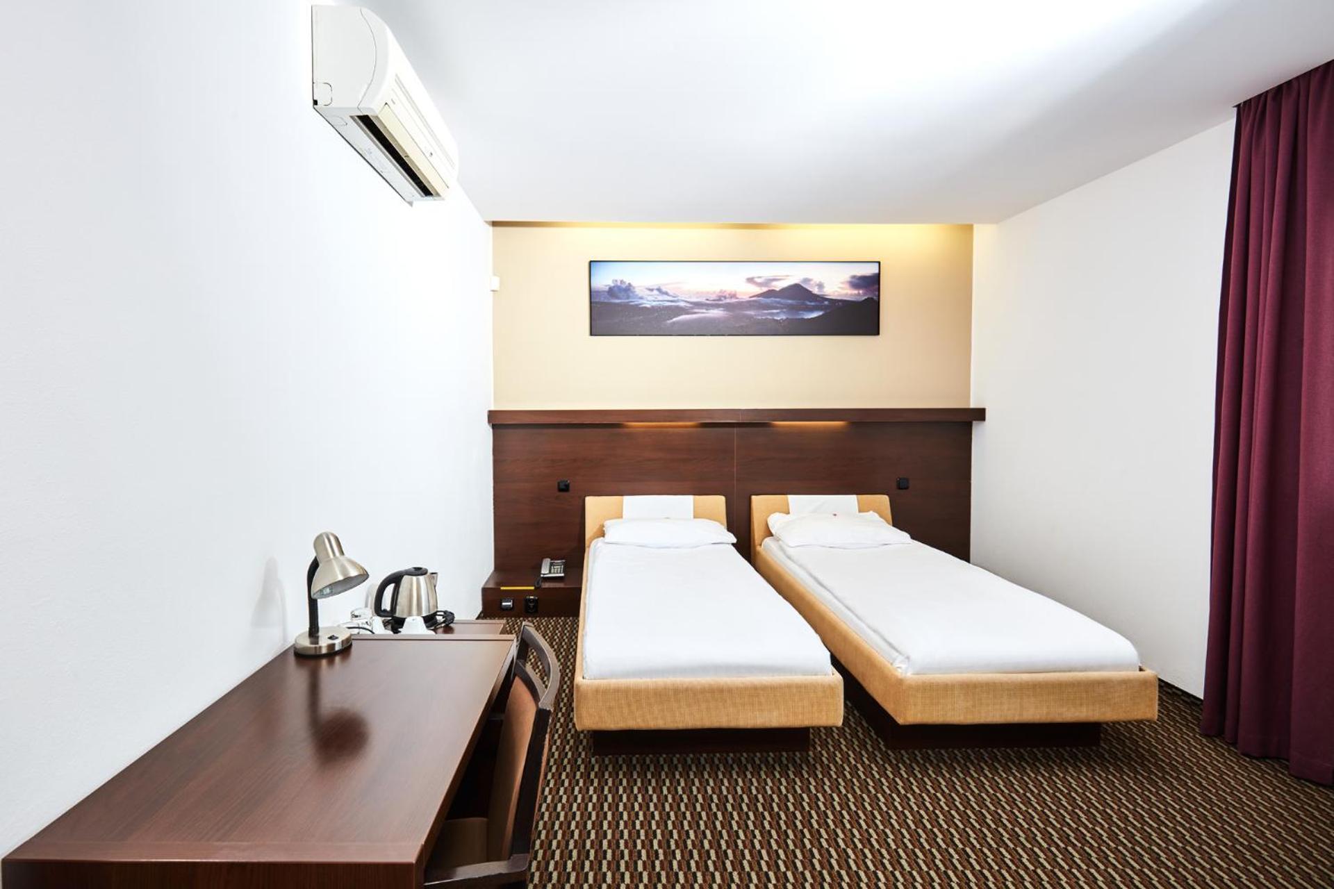 Hotel Rottal Отроковице Экстерьер фото