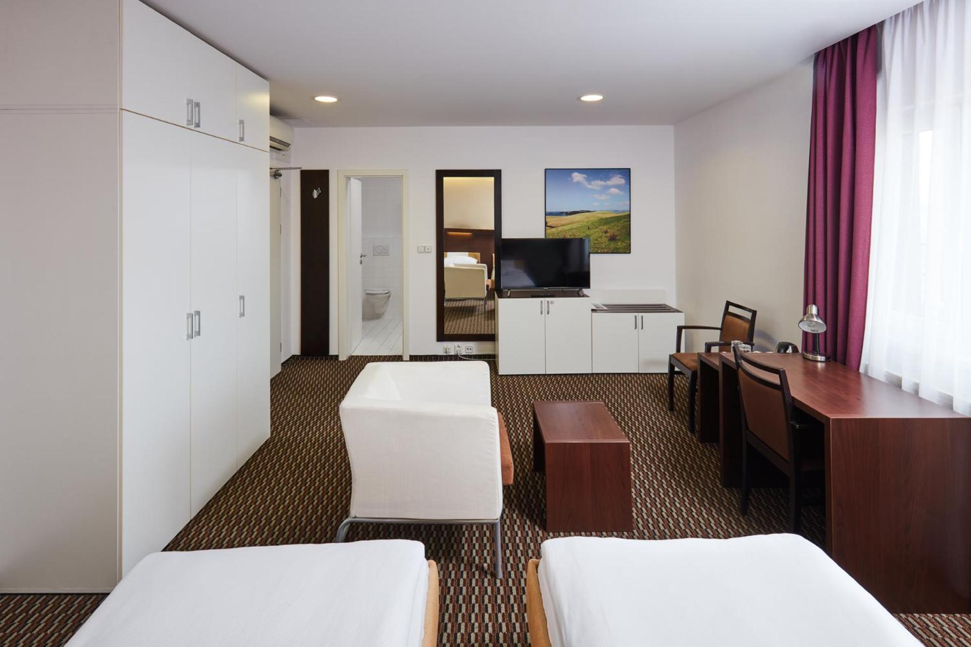 Hotel Rottal Отроковице Экстерьер фото